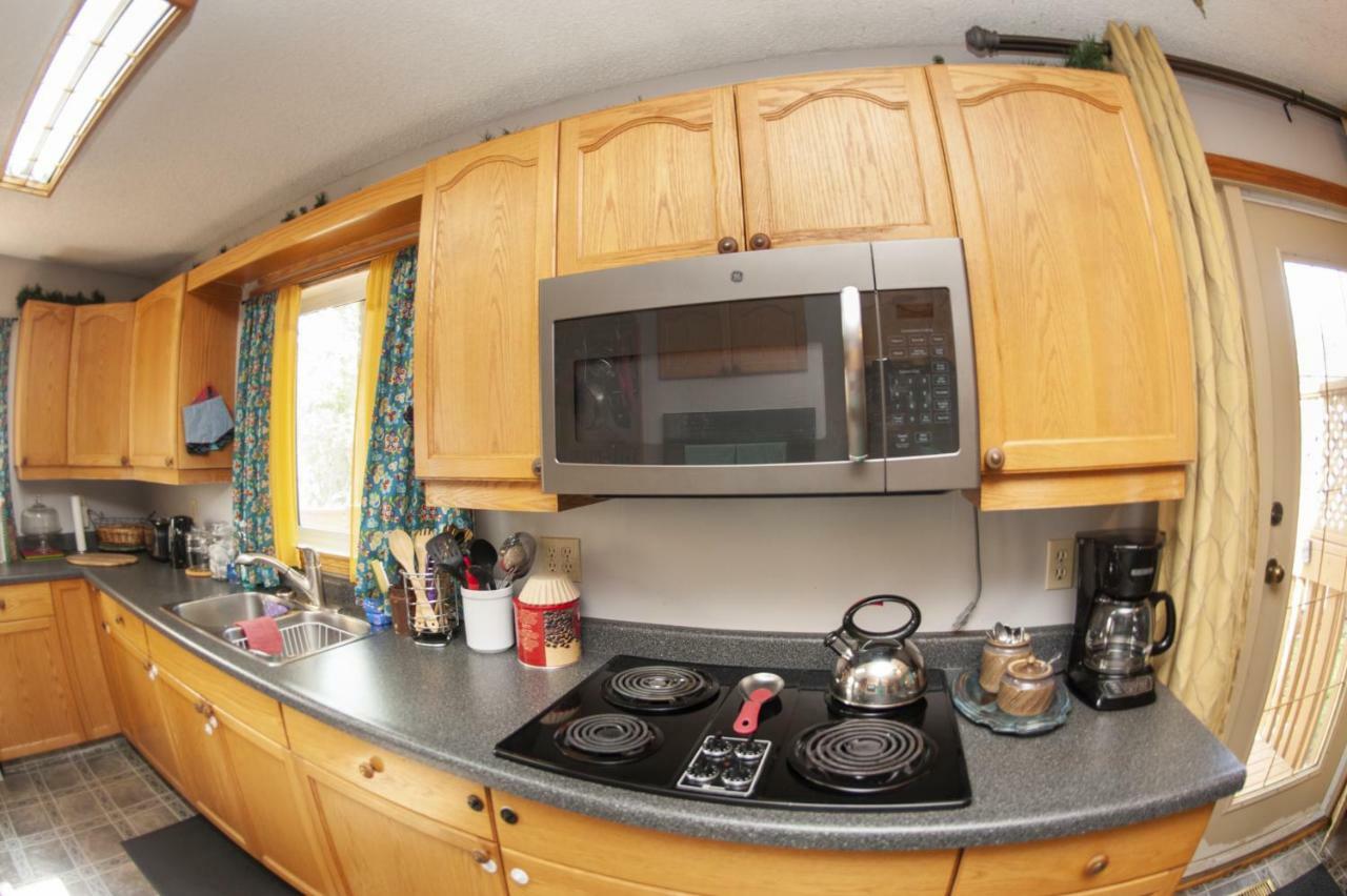Tiga Bed And Breakfast イエローナイフ エクステリア 写真